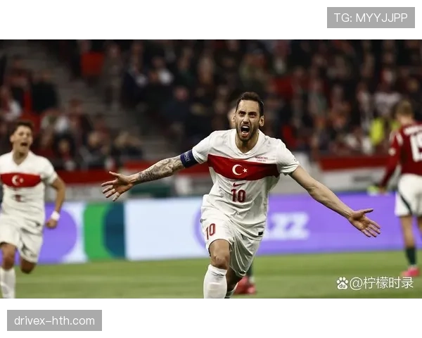 恰尔汗奥卢蜕变升级:从组织核心到全能中场的华丽转身 恰尔汗奥卢蜕变升级:从组织核心到全能中场的华丽转身