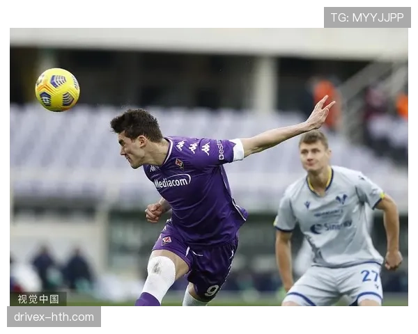 弗拉霍维奇:单赛季爆发与状态起伏轨迹解析 弗拉霍维奇:单赛季爆发与状态起伏轨迹解析